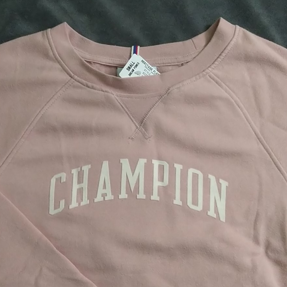Women's Champion sweatshirt - Picture 3 of 3